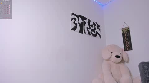 desty_y online show from December 2025 01:57:02 AM