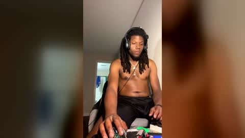 deucear30 online show from June 2026 06:27:02 AM