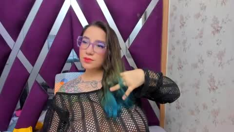 Snapshot of deva_blue chatting on January 2025 04:30:02 AM Deva Blue online show from January 2025 04:30:02 AM