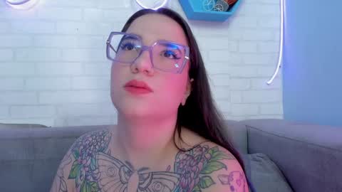Snapshot of deva_blue chatting on January 2025 04:48:01 AM Deva Blue online show from January 2025 04:48:01 AM