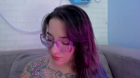 Snapshot of deva_blue chatting on February 2025 12:30:01 AM Deva Blue online show from February 2025 12:30:01 AM