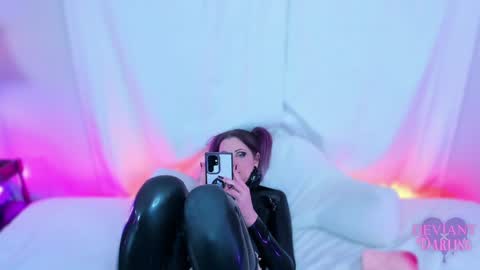 Snapshot of deviantxxxdarling chatting on December 2024 02:10:01 AM Lady Lydia aka DeviantxDarling online show from December 2024 02:10:01 AM