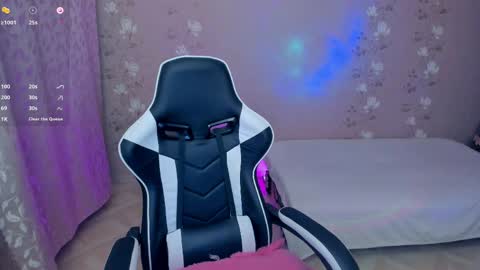 Snapshot of devil_mixie chatting on March 2026 10:21:02 AM devil_mixie online show from March 2026 10:21:02 AM