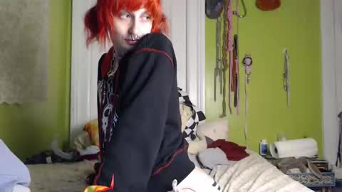 Snapshot of devilg1rl chatting on January 2026 05:54:02 AM poutyangel online show from January 2026 05:54:02 AM