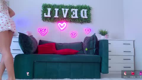 Devill2222 online show from June 2026 12:52:01 PM