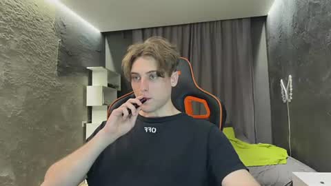 devilnut1 online show from June 2026 08:44:02 PM