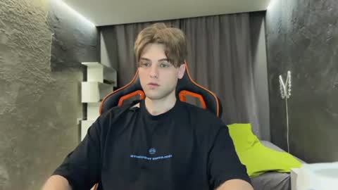 devilnut1 online show from June 2026 03:40:02 AM