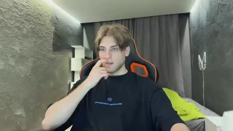 devilnut1 online show from June 2026 06:40:02 AM