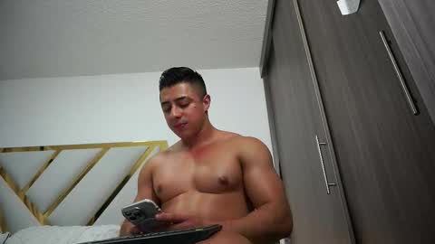 Devin Hunter online show from October 2025 01:11:01 AM