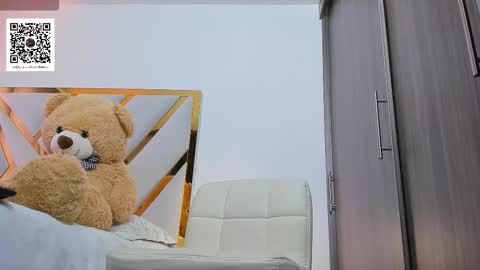 Devin Hunter online show from November 2025 01:35:02 PM