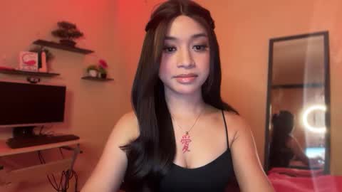 Snapshot of devine_goddessx chatting on September 2025 03:14:01 PM Devine Greyson online show from September 2025 03:14:01 PM