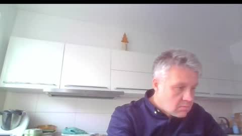 Snapshot of devon_nite chatting on December 2024 12:11:02 PM Devon online show from December 2024 12:11:02 PM