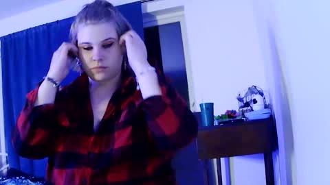 devykitten online show from April 2026 03:10:01 AM