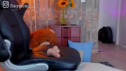 JULIAN online show from September 2025 03:34:02 PM