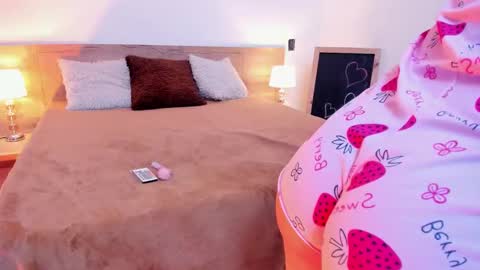 dhara__cloy online show from September 2025 03:52:02 AM
