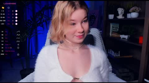 Snapshot of di_huny chatting on December 2024 09:47:02 PM Arina online show from December 2024 09:47:02 PM