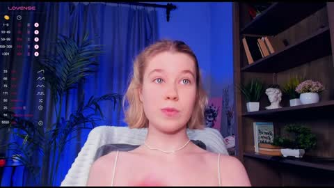 Snapshot of di_huny chatting on December 2024 03:40:01 AM Arina online show from December 2024 03:40:01 AM