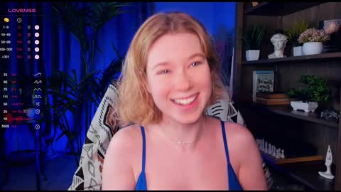 Snapshot of di_huny chatting on January 2025 01:53:02 AM Arina online show from January 2025 01:53:02 AM