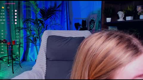 Snapshot of di_huny chatting on January 2025 03:40:02 AM Arina online show from January 2025 03:40:02 AM