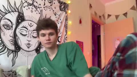 Snapshot of di_n_alex chatting on January 2025 09:53:02 AM Di Alex online show from January 2025 09:53:02 AM