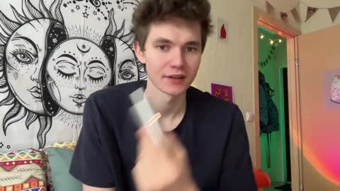 Snapshot of di_n_alex chatting on January 2025 09:27:01 AM Di Alex online show from January 2025 09:27:01 AM