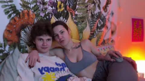 Snapshot of di_n_alex chatting on February 2025 05:13:02 PM Di Alex online show from February 2025 05:13:02 PM