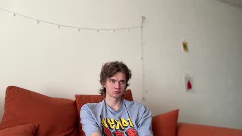 Snapshot of di_n_alex chatting on October 2025 09:18:02 AM Di Alex online show from October 2025 09:18:02 AM