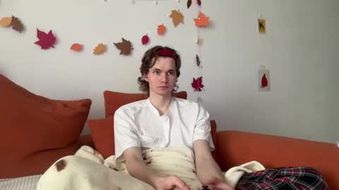 Snapshot of di_n_alex chatting on October 2025 09:00:01 AM Di Alex online show from October 2025 09:00:01 AM