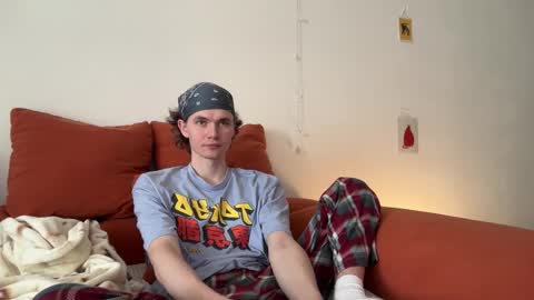 Snapshot of di_n_alex chatting on November 2025 09:42:01 AM Di Alex online show from November 2025 09:42:01 AM