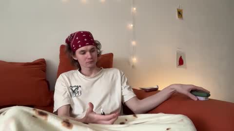 Snapshot of di_n_alex chatting on December 2025 09:40:01 AM Di Alex online show from December 2025 09:40:01 AM