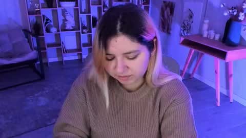 Dia online show from October 2025 07:47:01 PM