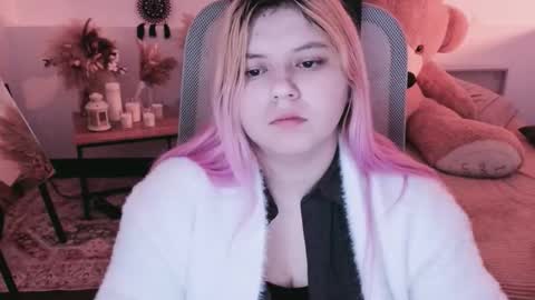 Dia online show from March 2026 09:10:01 PM