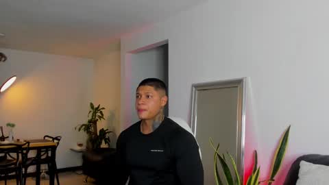 Snapshot of diagostone chatting on January 2025 11:23:01 PM Diego online show from January 2025 11:23:01 PM