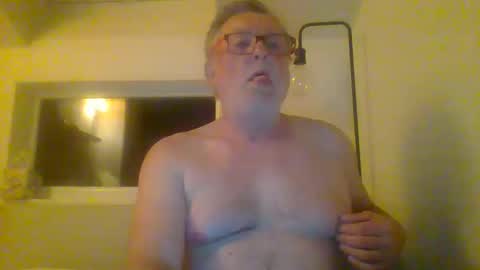 dial76 online show from March 2025 04:16:02 AM