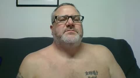 Snapshot of diamond_couple_82 chatting on January 2025 05:46:02 AM diamond_couple_82 online show from January 2025 05:46:02 AM