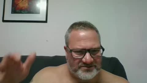 Snapshot of diamond_couple_82 chatting on January 2025 05:41:02 AM diamond_couple_82 online show from January 2025 05:41:02 AM