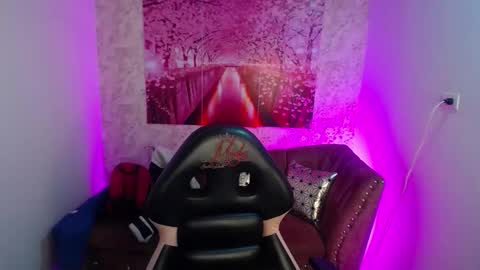 diamond_juliana_ online show from February 2026 06:22:01 AM