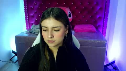 diamond_juliana_ online show from April 2026 03:00:02 AM