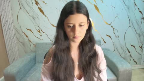 Snapshot of diamond_tf chatting on December 2025 01:05:01 PM Diamond online show from December 2025 01:05:01 PM