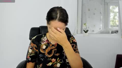 diamondkay_ online show from October 2025 08:11:02 AM