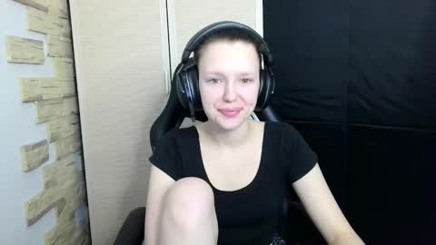 diana_back3 online show from November 2025 12:16:01 PM