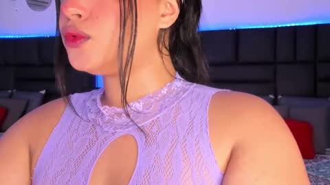 Snapshot of diana_clarck chatting on September 2025 03:23:02 PM Diana Tamayo online show from September 2025 03:23:02 PM