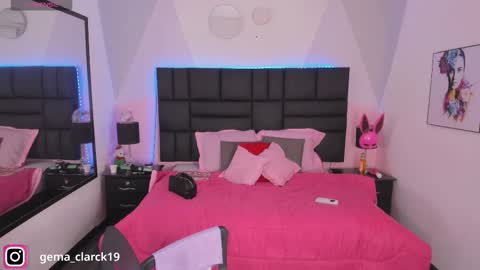 Snapshot of diana_clarck chatting on October 2025 08:42:02 PM Diana Tamayo online show from October 2025 08:42:02 PM