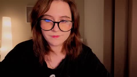 Diana online show from December 2025 03:49:02 AM