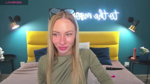 Snapshot of diana_garrett chatting on October 2025 08:32:01 AM Diana online show from October 2025 08:32:01 AM