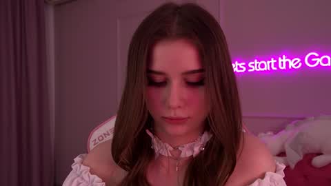 Diana online show from February 2025 04:05:01 AM