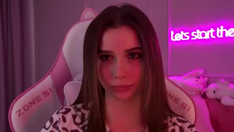 Diana online show from February 2025 12:26:01 AM