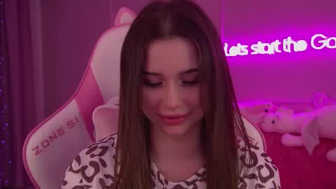 Diana online show from March 2025 06:51:02 PM