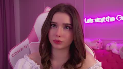 Diana online show from March 2025 03:19:01 AM