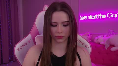 Diana online show from March 2025 06:21:02 PM